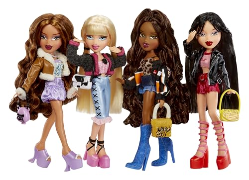 Sasha Fashion Doll with Accessories Q7326