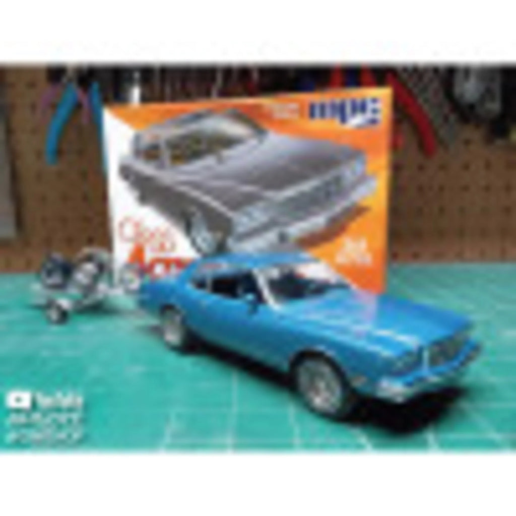 1:25 Scale Model Kit - 1980 Chevy Monte Carlo, 110 Parts, Unpainted Building Kit U2980