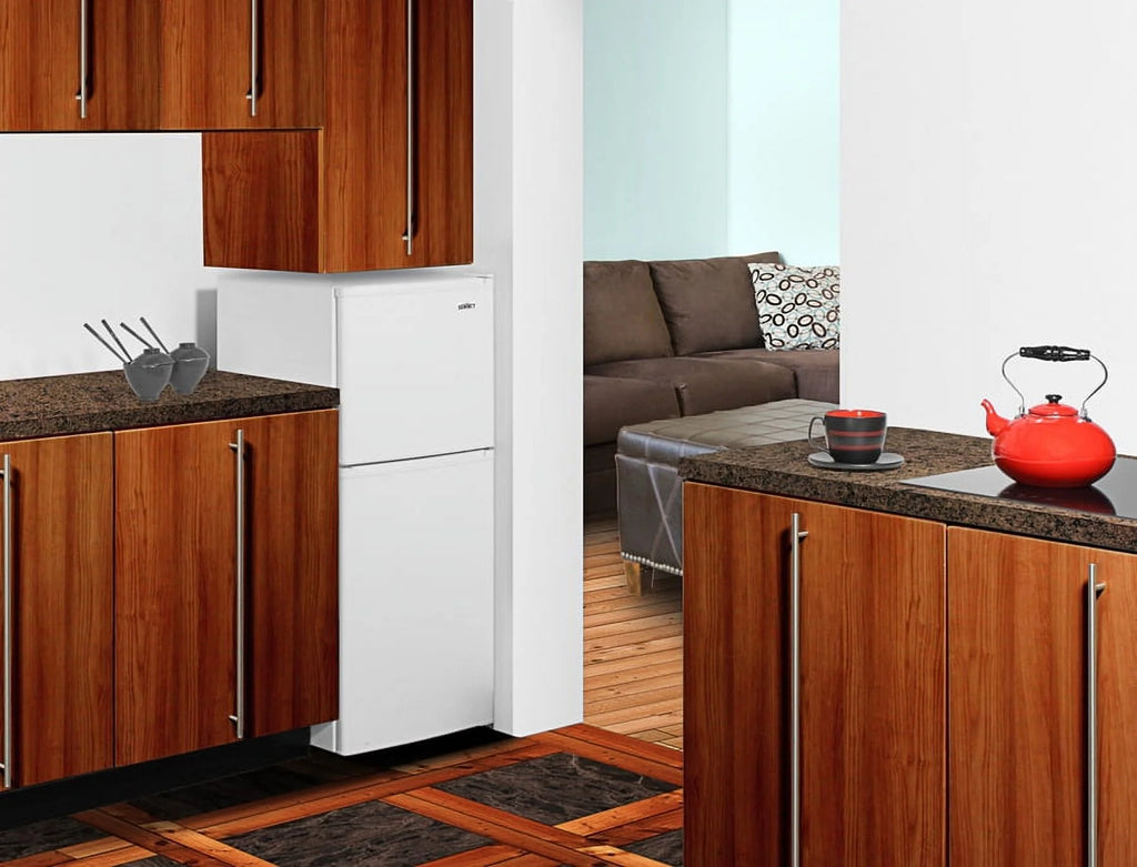 Top Mount Refrigerator-Freezer 19" Wide I984