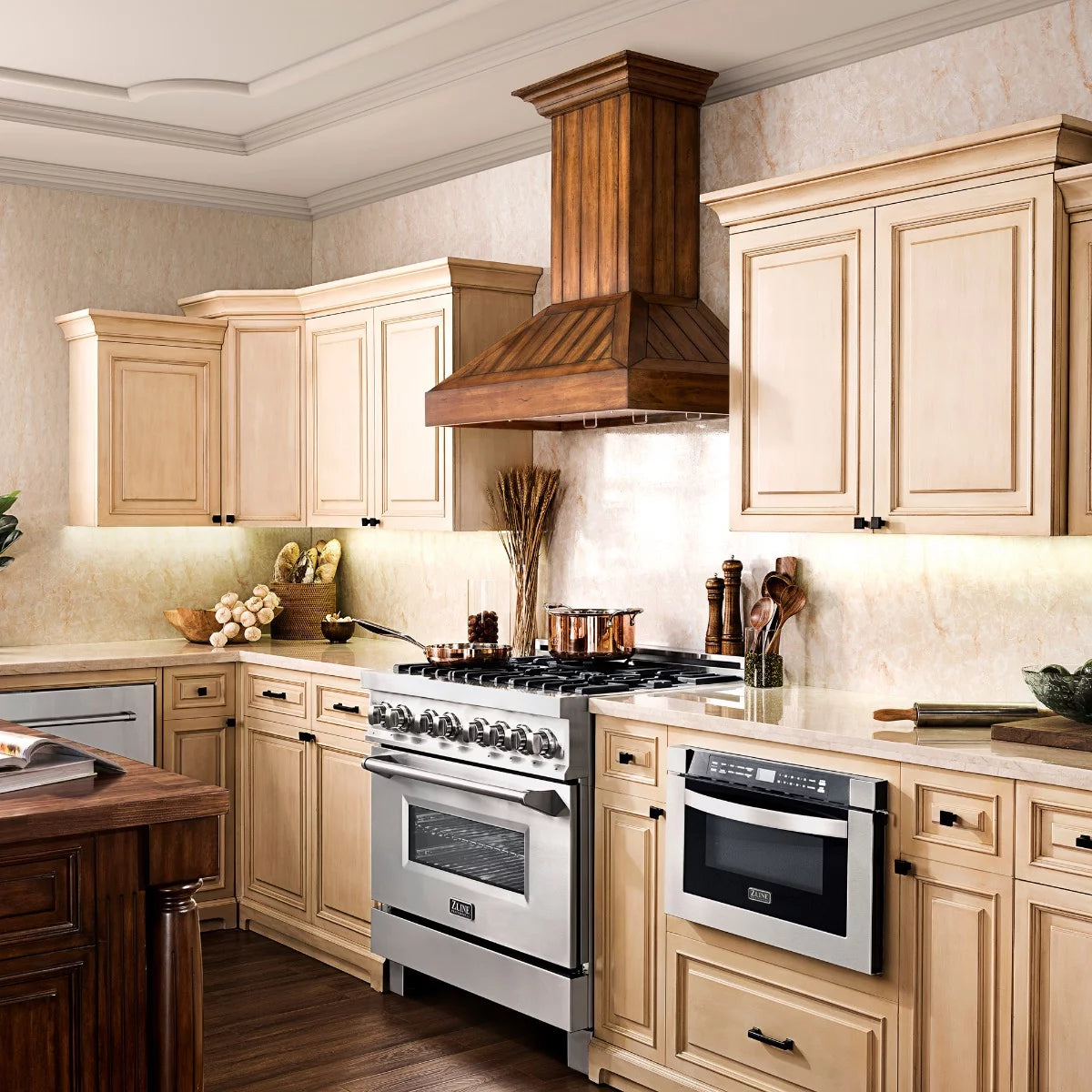 Wall Mount Range Hood with 760 CFM Motor V309