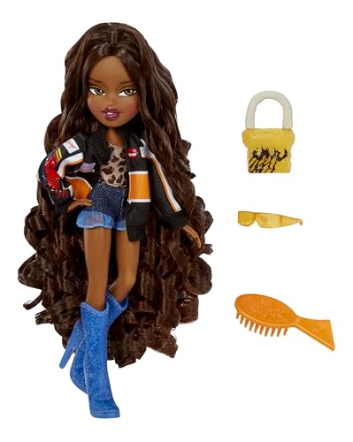 Sasha Fashion Doll with Accessories Q7326