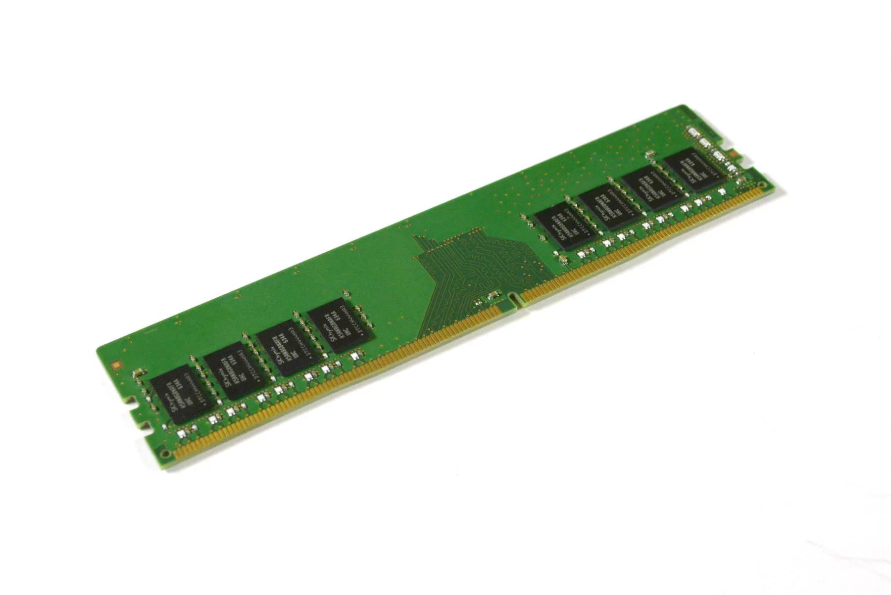 8GB DDR4 PC4-2400T Desktop RAM X579786