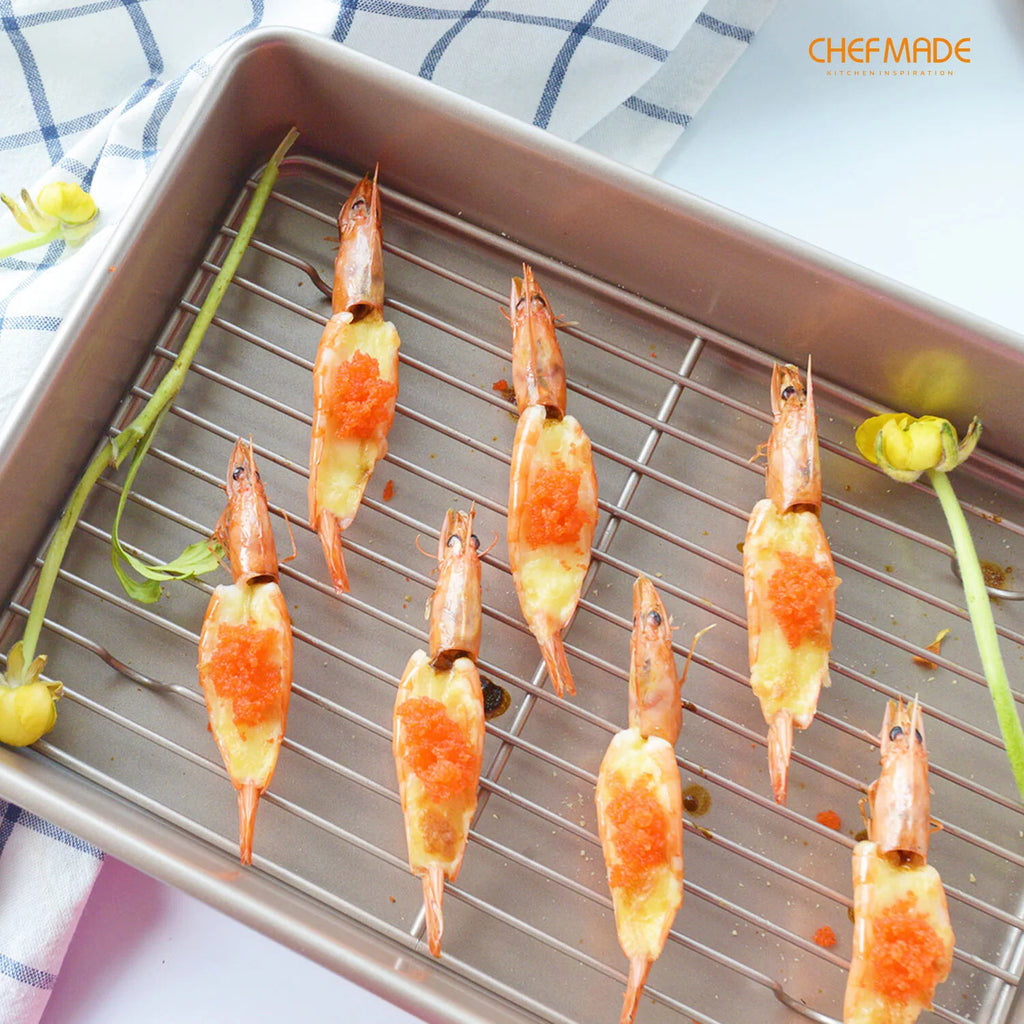 Non-Stick 13-Inch Roasting Pan with Cooling Rack R22292