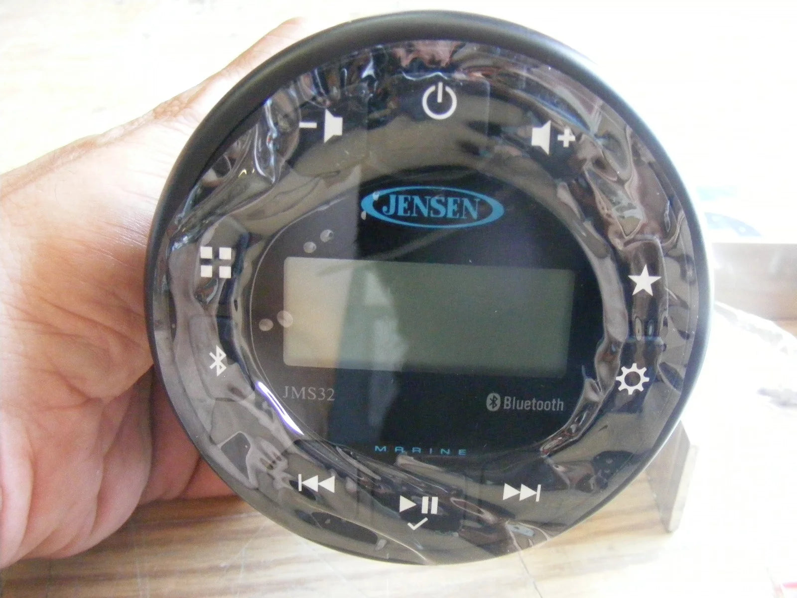 Waterproof Bluetooth Stereo with AM/FM/USB O53932