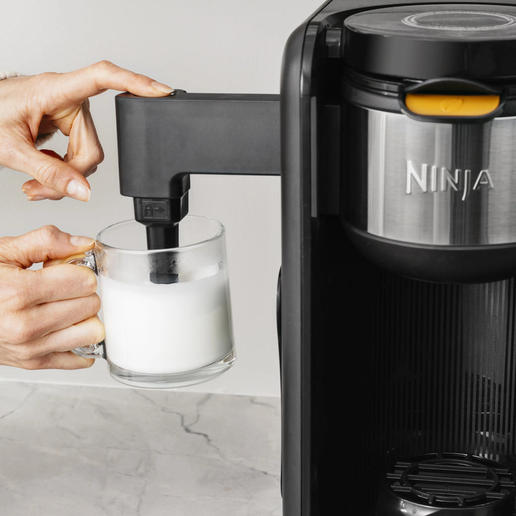 Hot & Cold Brewed Coffee Maker B576