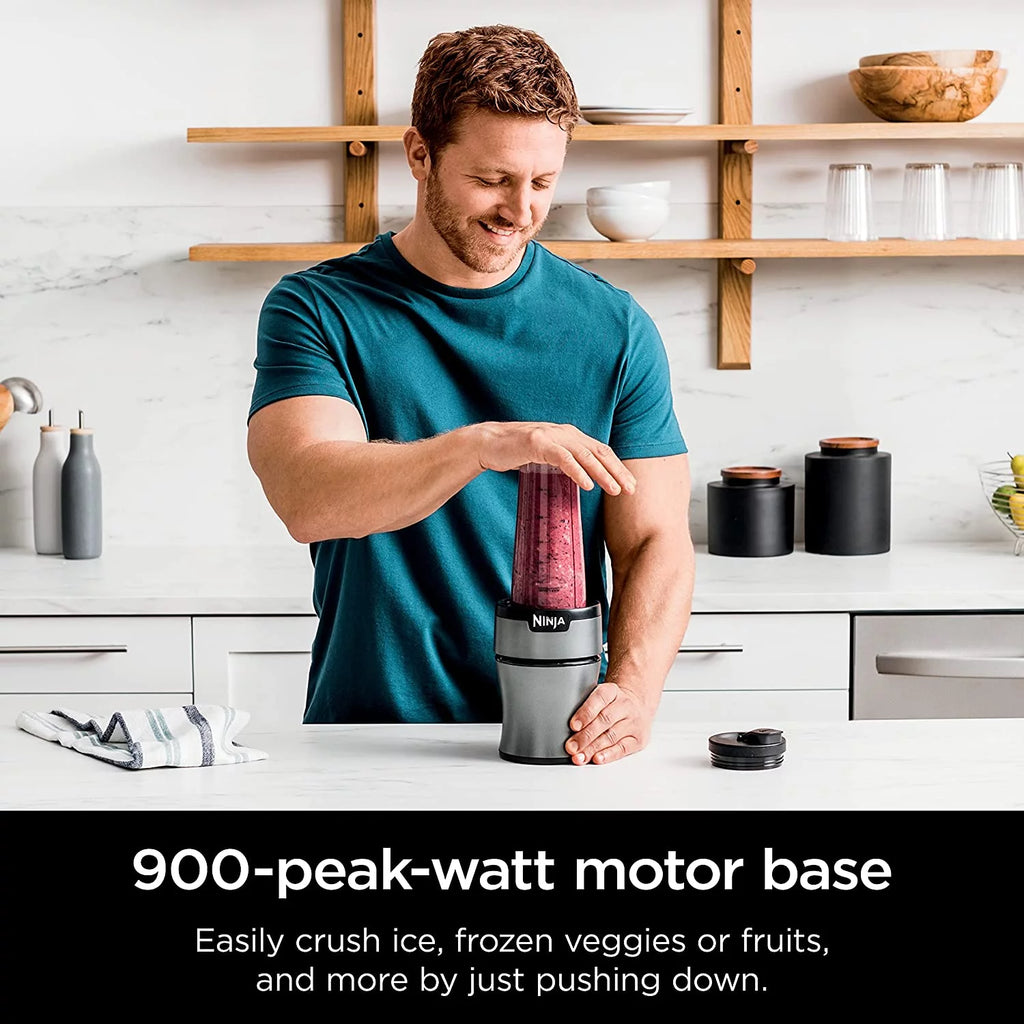 Compact Personal Blender, 900W Motor, Silver L666886