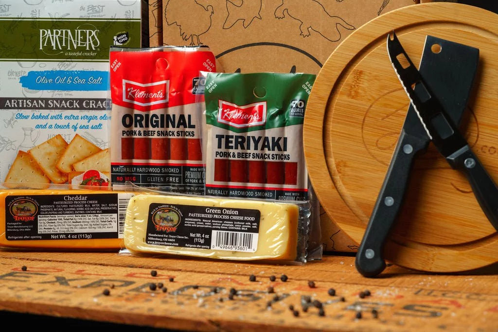 Charcuterie Gift Set with Meat and Cheese E621889