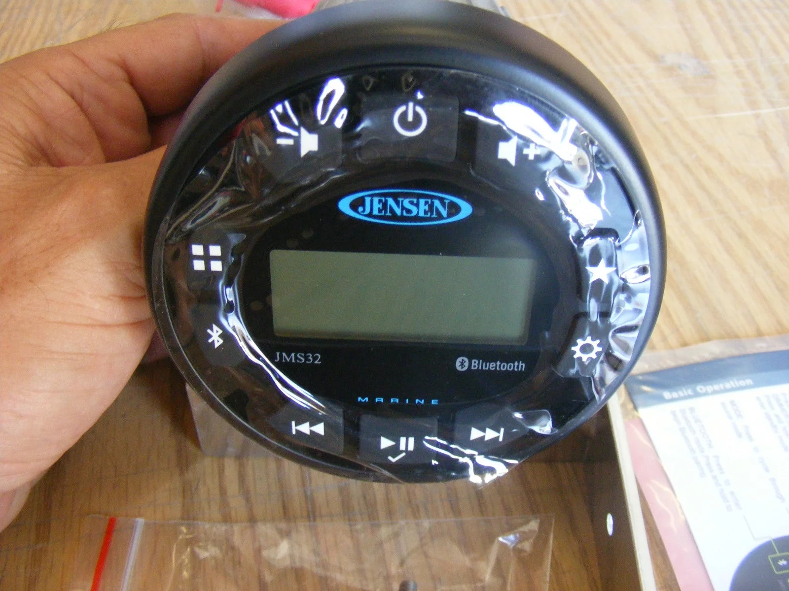 Waterproof Bluetooth Stereo with AM/FM/USB O53932