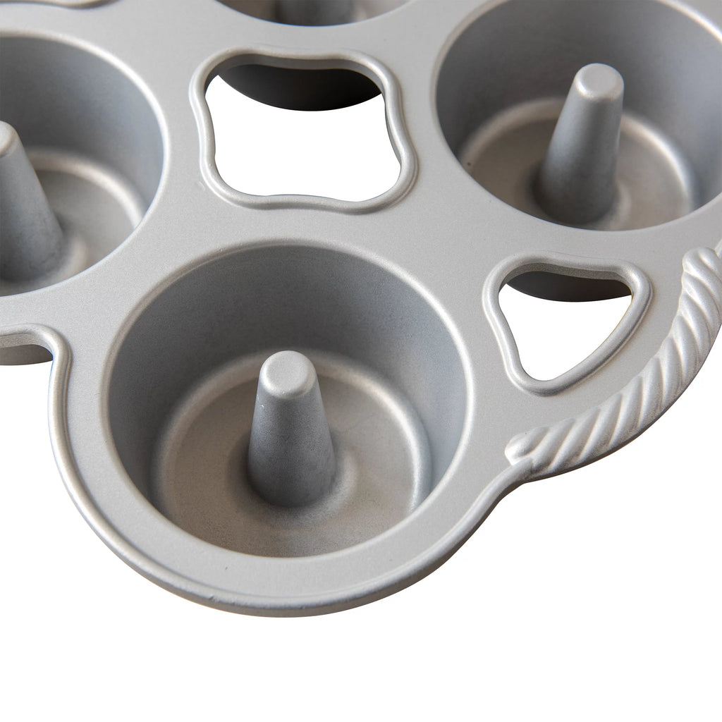 Mini Angel Food Cake Pan, 6-Cavity Nonstick Aluminum M431