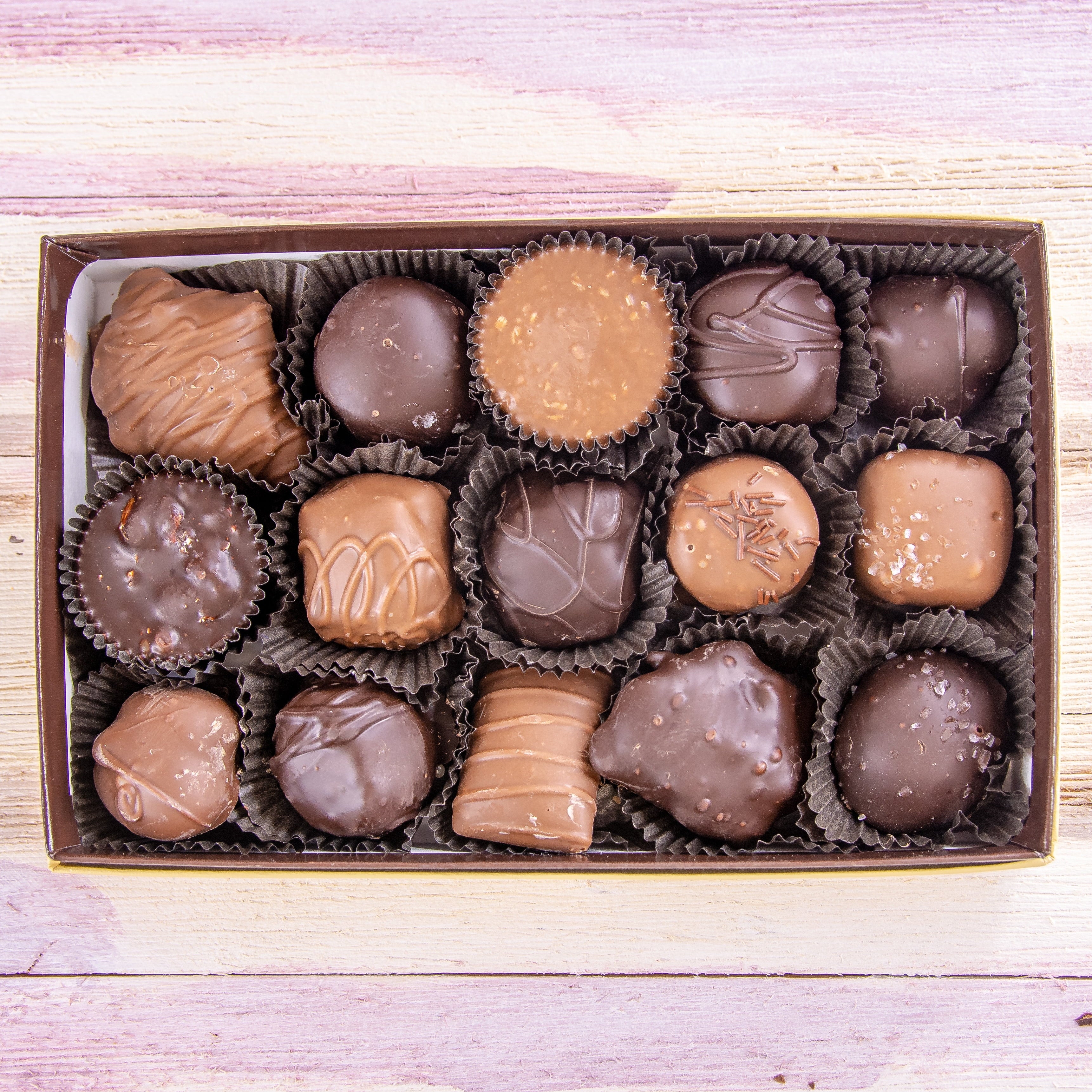 1/2 lb. Milk & Dark Chocolate Deluxe Assortment