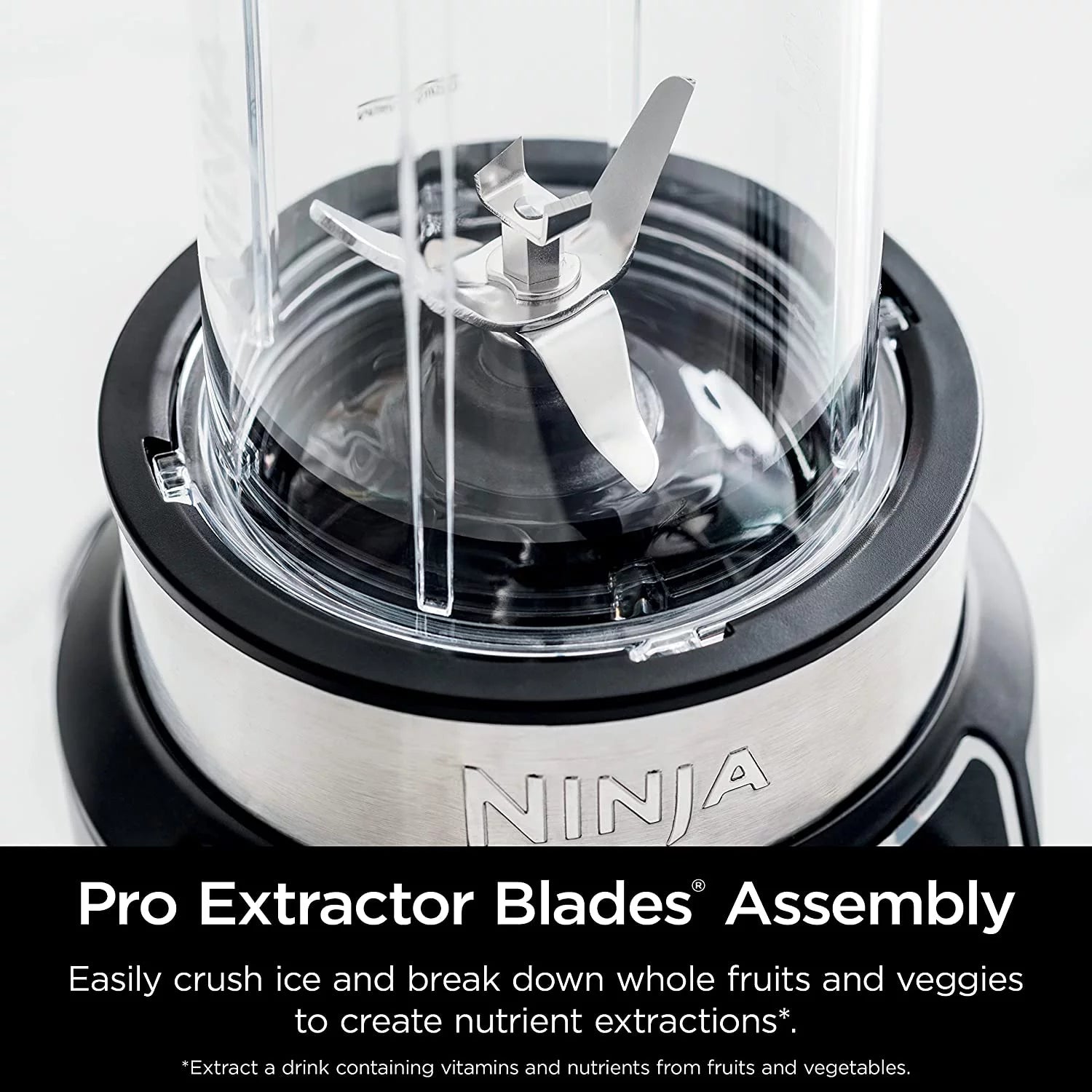 Compact Personal Blender, 900W Motor, Silver L666886