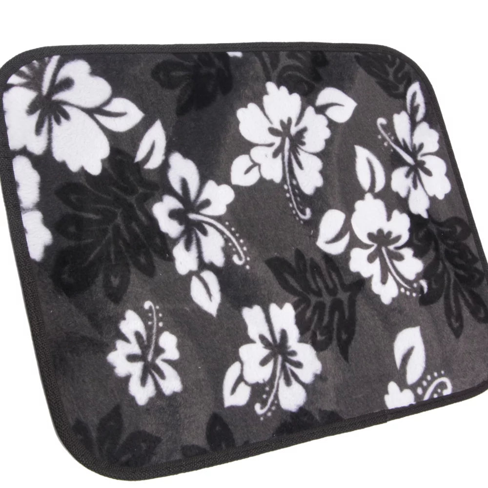 Hawaiian Hibiscus Carpet Floor Mats for Car Truck SUV - 4 Piece Set, Black & White I973141