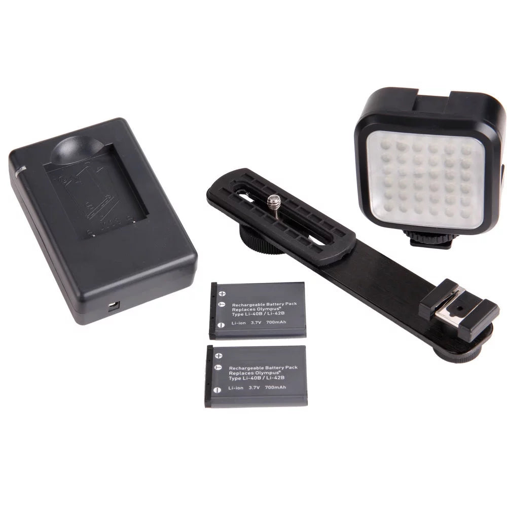 Digital Camera with Extra Battery and LED Light Kit J966