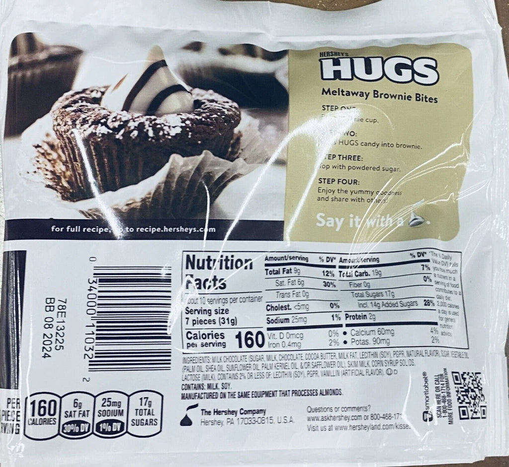 Milk Chocolate Hugged by White Creme Candy Share Pack A1933