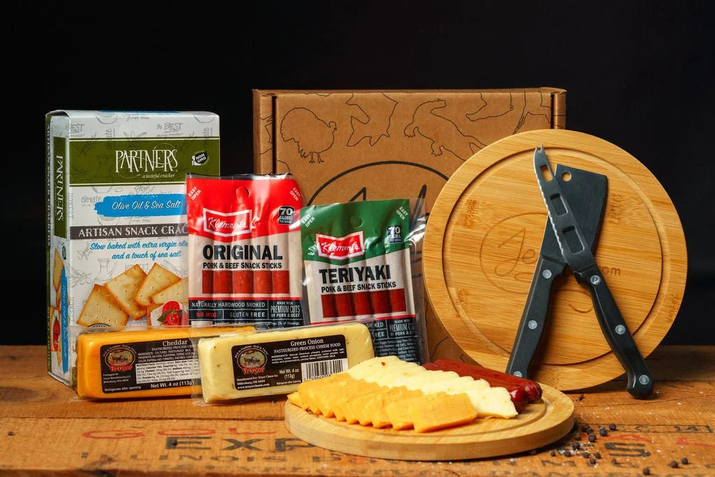 Charcuterie Gift Set with Meat and Cheese E621889
