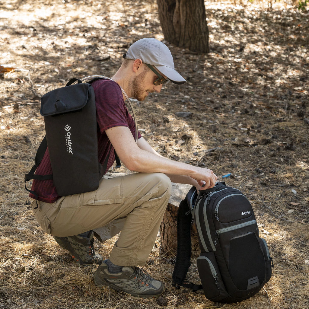 Hydration Backpack with 2 L Reservoir, Black S5129