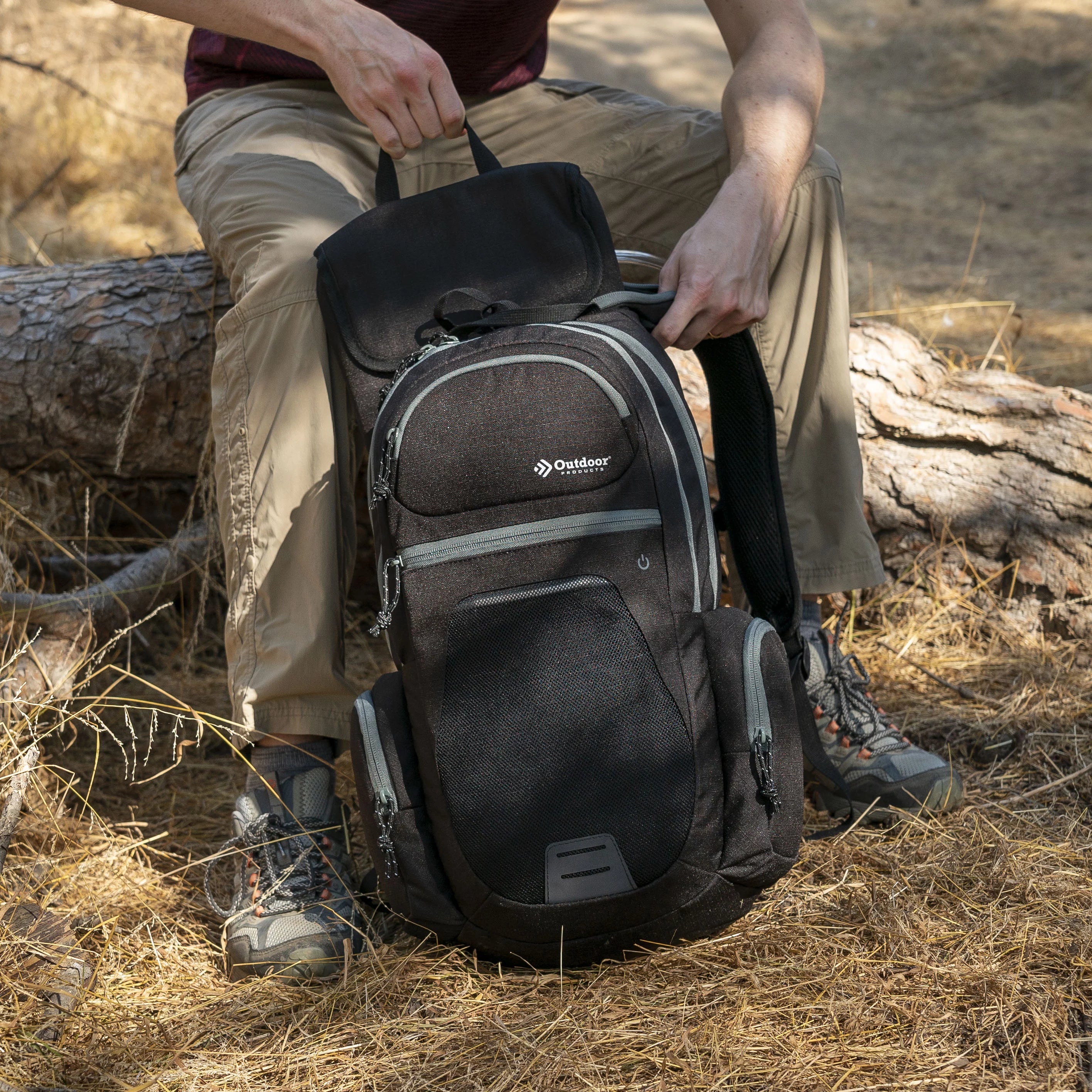 Hydration Backpack with 2 L Reservoir, Black S5129