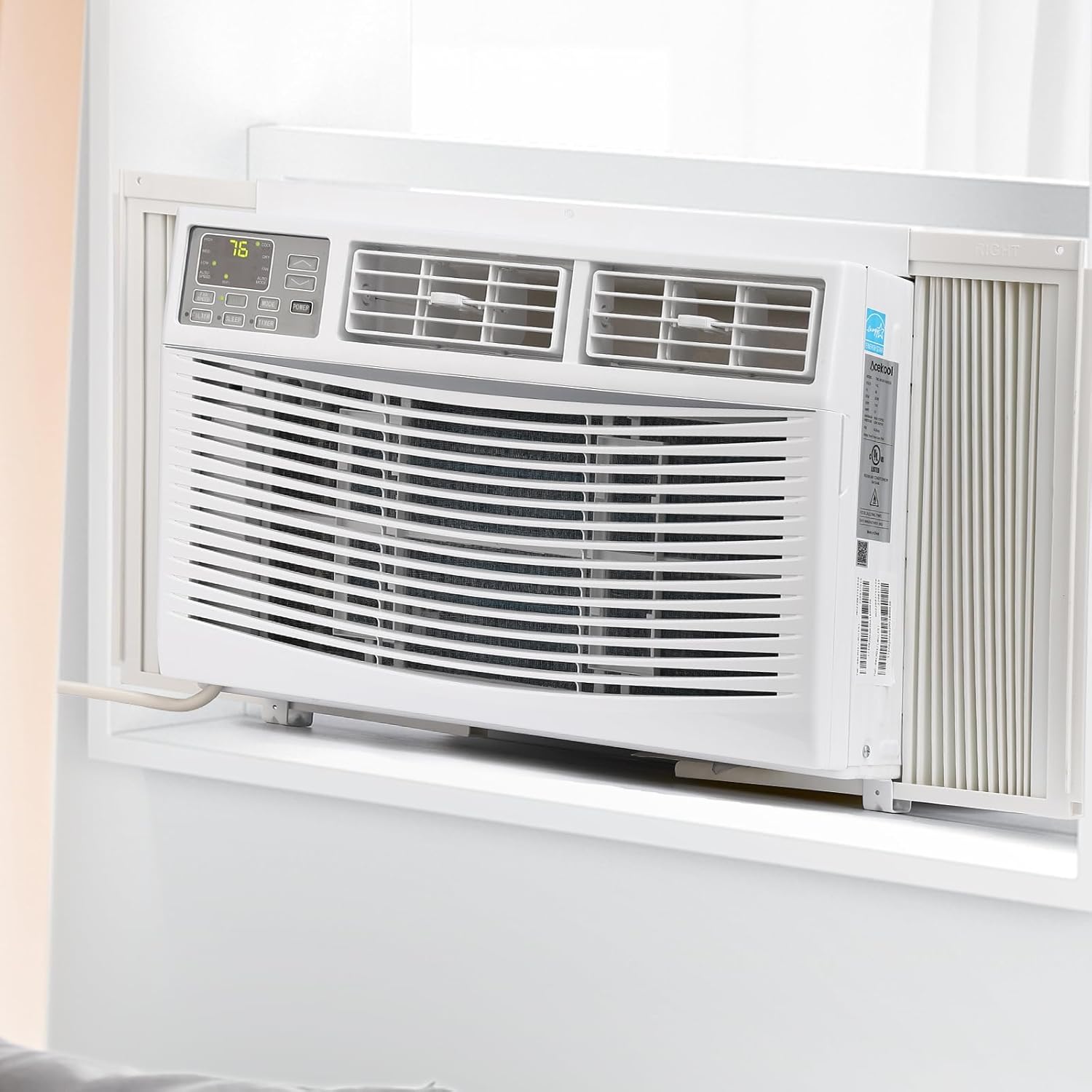 Window Air Conditioner 8000 BTU with Remote Control, Cools 350 Sq Ft C31327