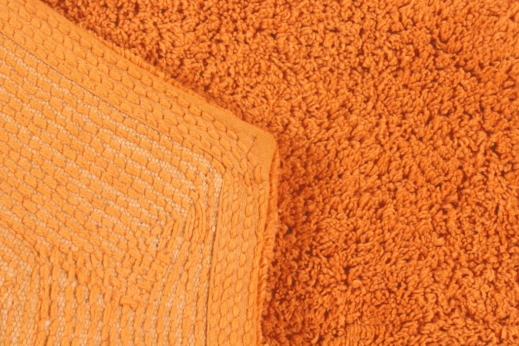 100% Cotton Tufted Bath Rug, Non-Slip Plush, Machine Wash, 22" Round B571